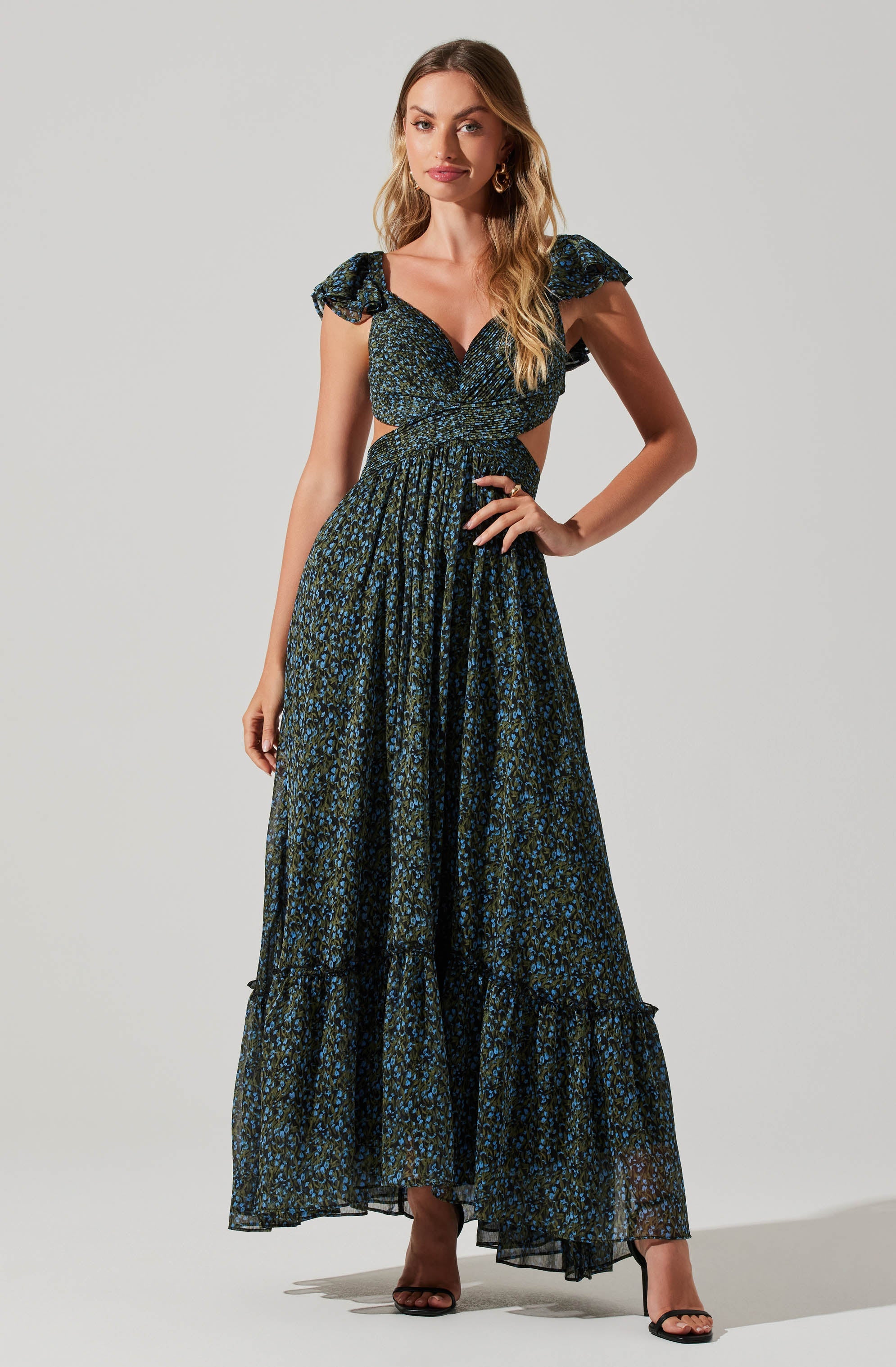 Astr The Label Blue Primrose Floral Strappy Open Back Maxi Dress Size L