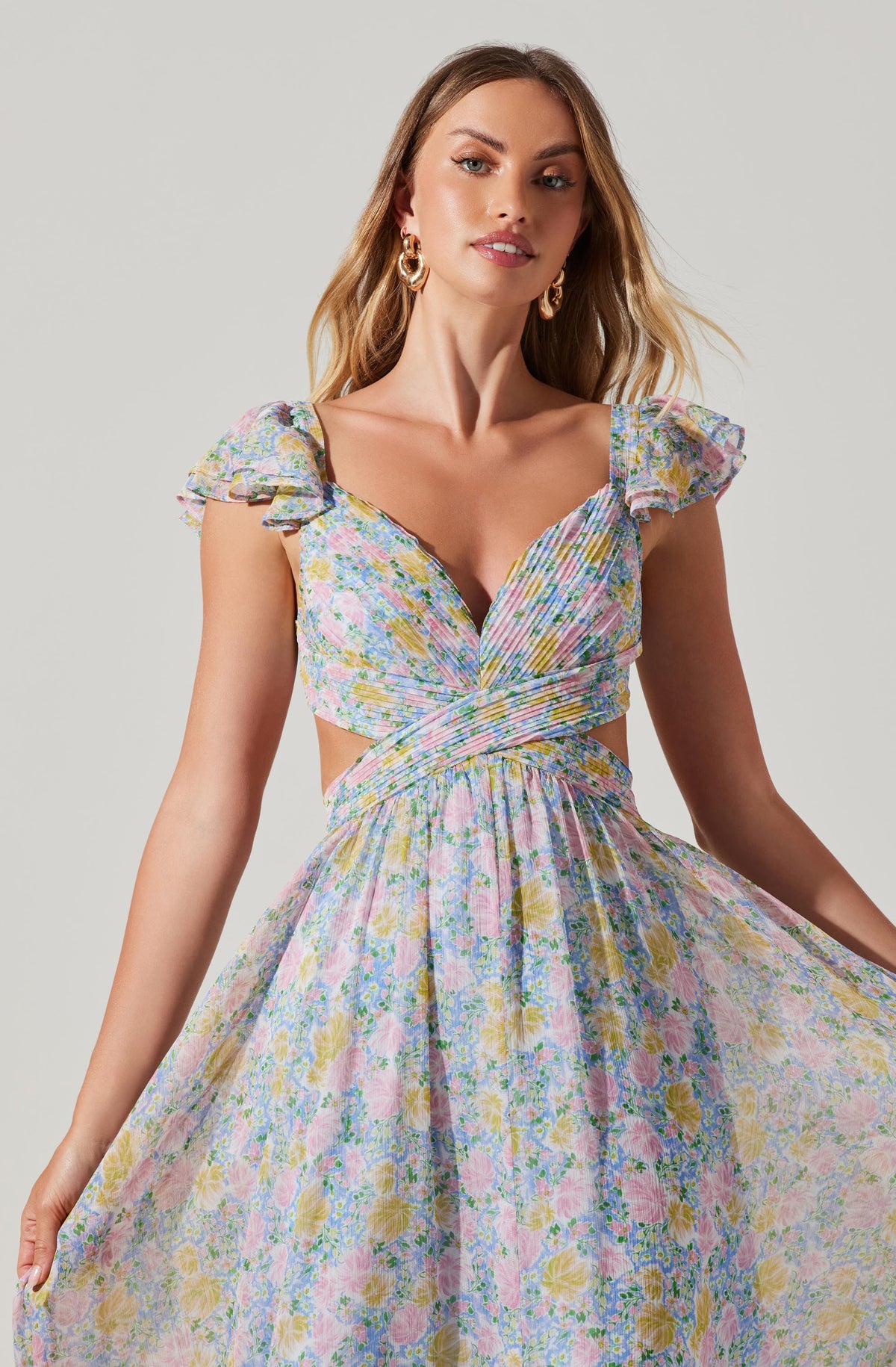 Astr The Label Blue Primrose Floral Strappy Open Back Maxi Dress Size L