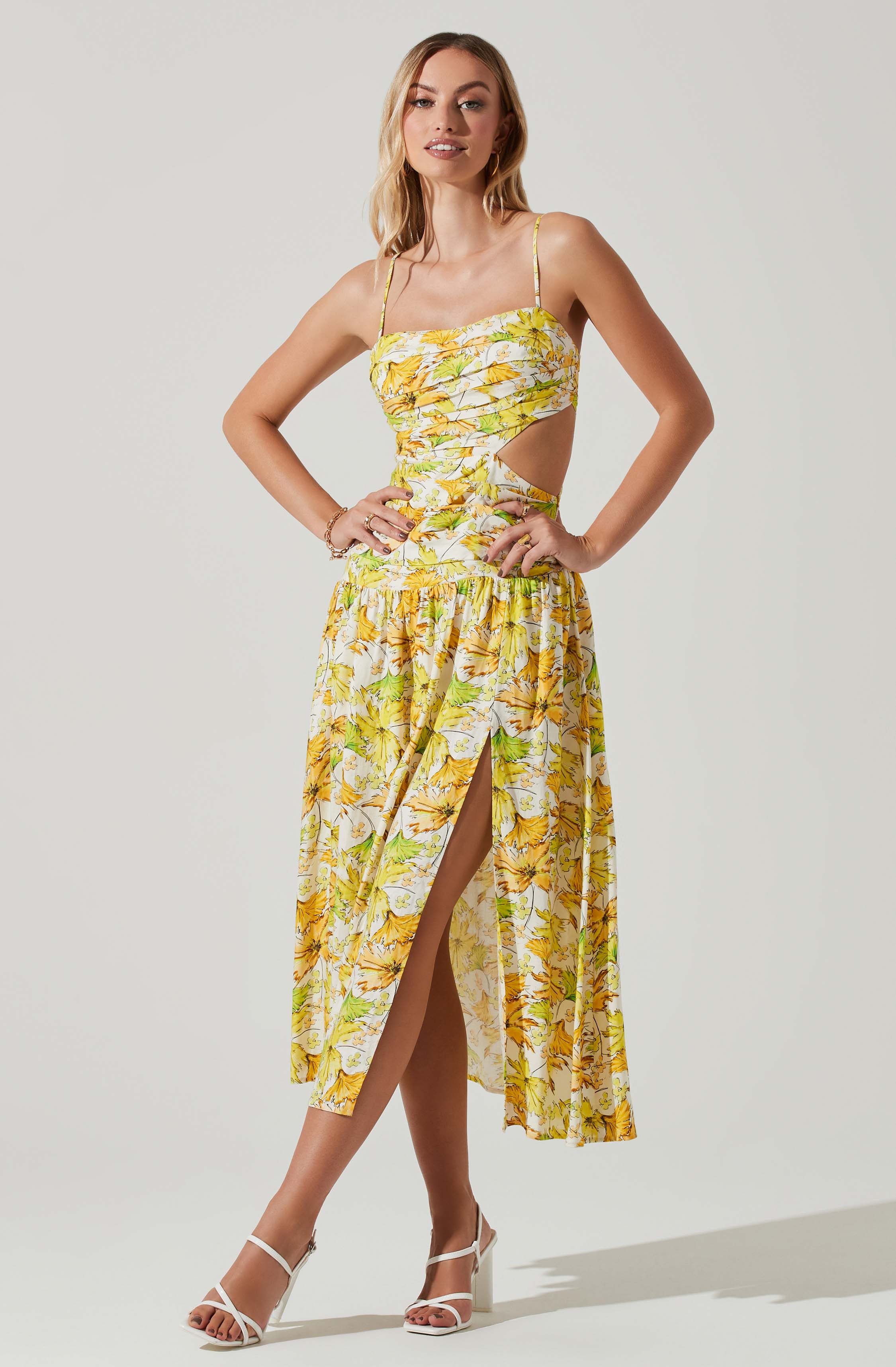 Kalina Floral Pleated Bust Midi Dress – ASTR The Label
