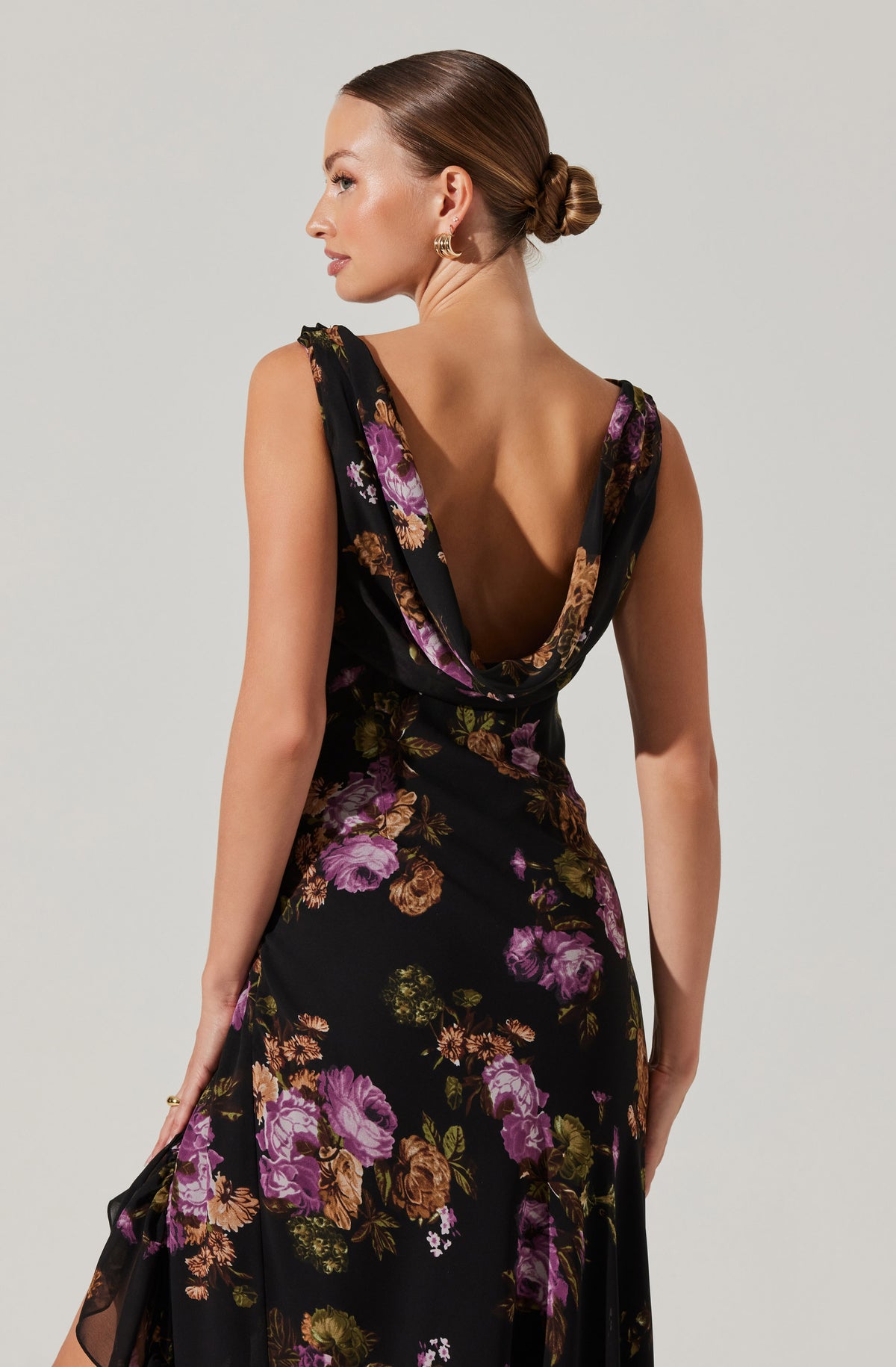 Astr 2024 The Label Black Floral Flowy Embellished Embroidered V Neck Dress Size L