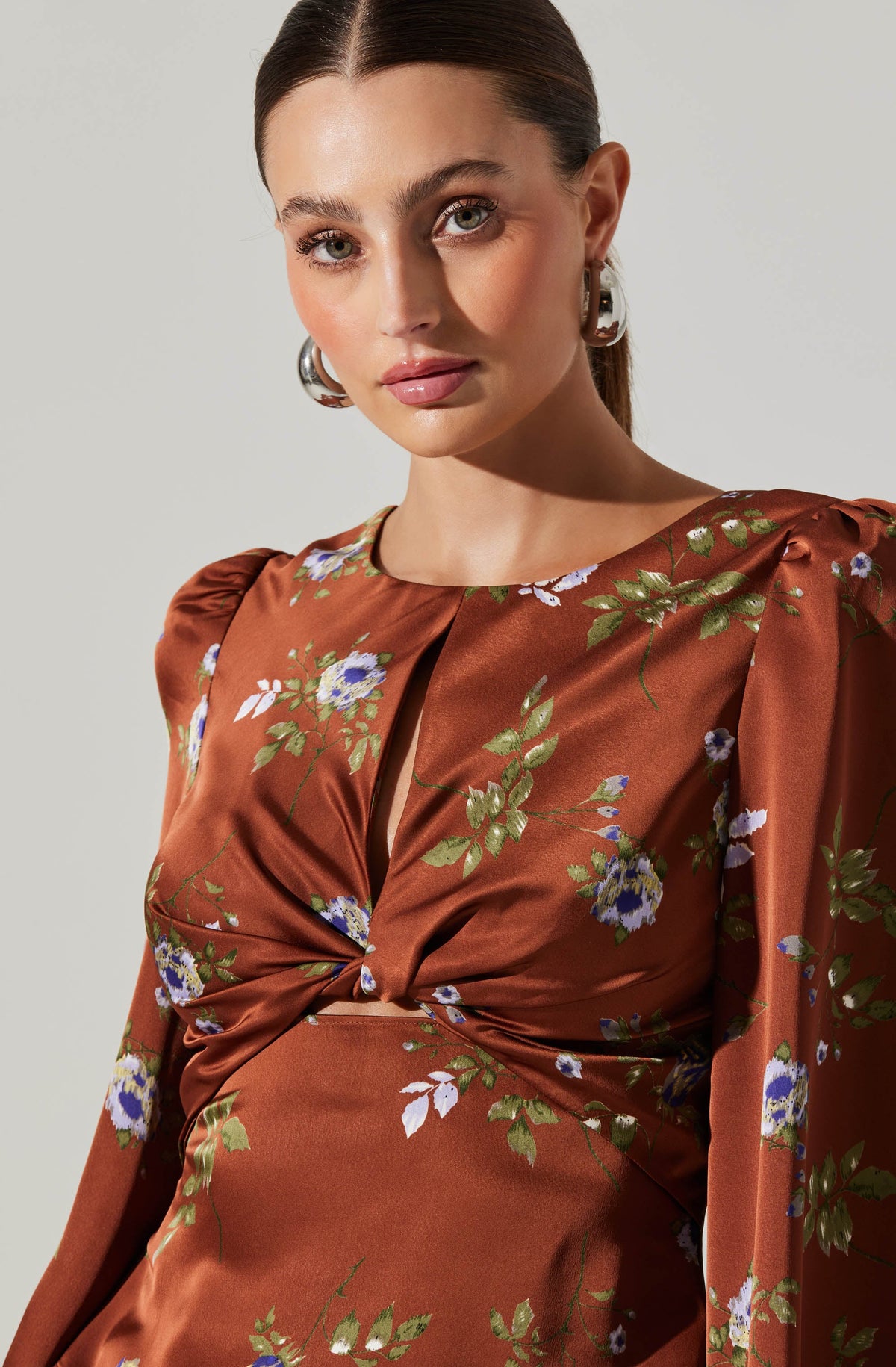 Cutout back bishop on sale sleeve floral dress