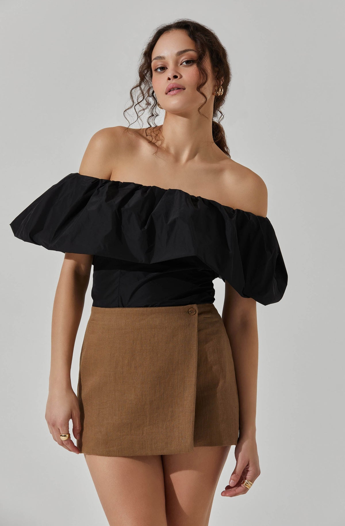 Black frill off shops the shoulder