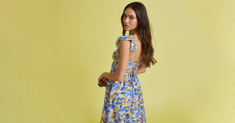 Feminine Floral Dresses for a Summer Wedding: ASTR the Label Review -  Styled by Science