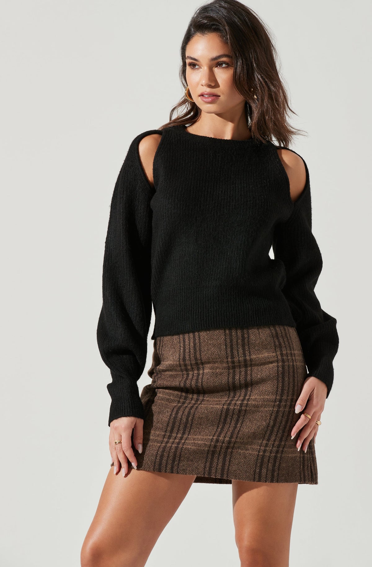 Black 2024 cutout sweater