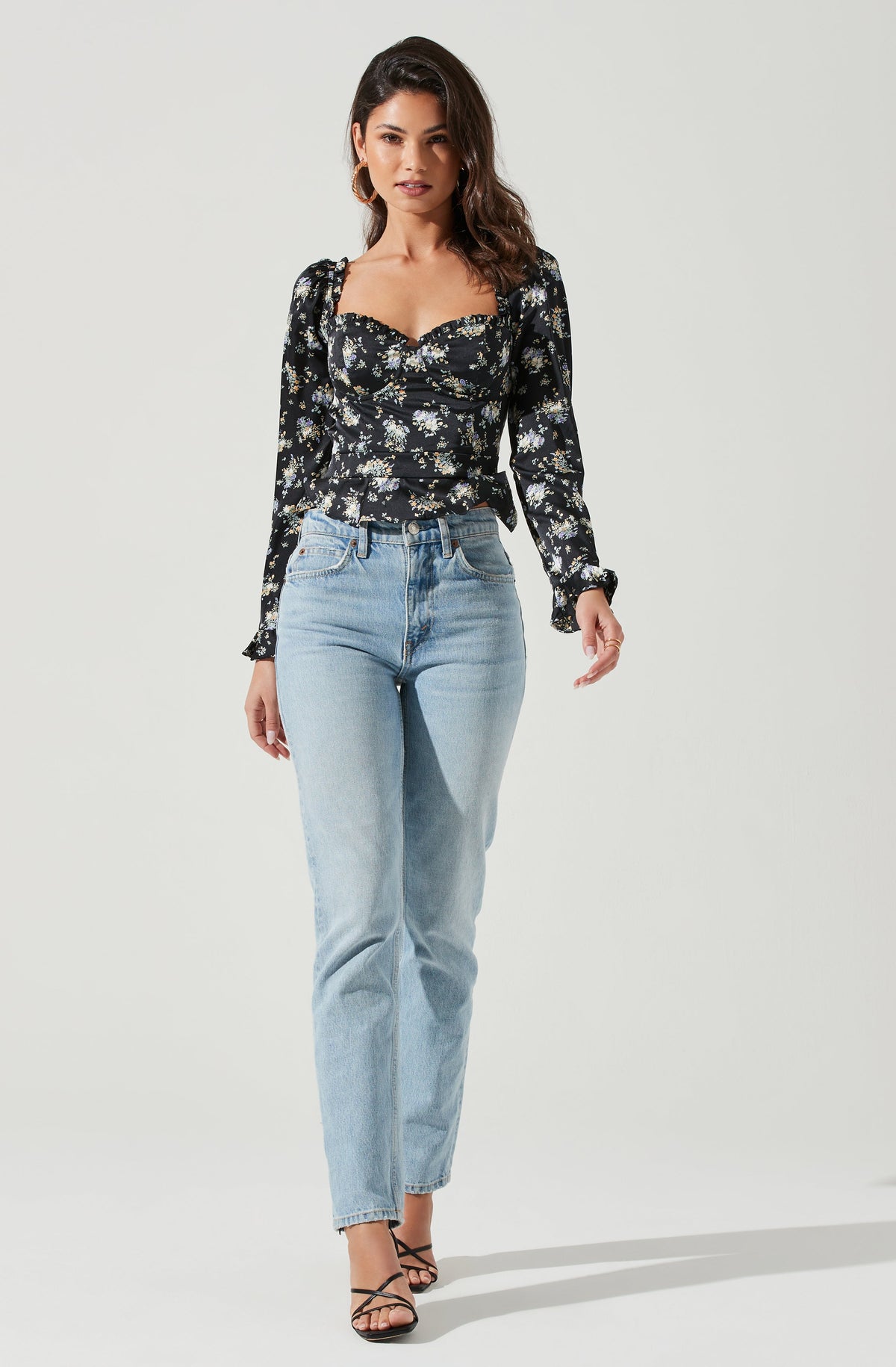 Long Sleeve Sweetheart Cinch Bust Floral Top – ASTR The Label